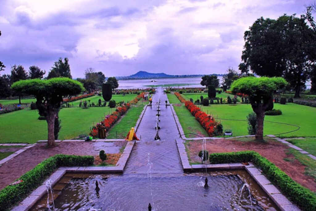 Srinagar Mugal Garden